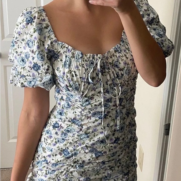 Mable Floral Puff Sleeve Ruched Mini Dress - Picture 6 of 6